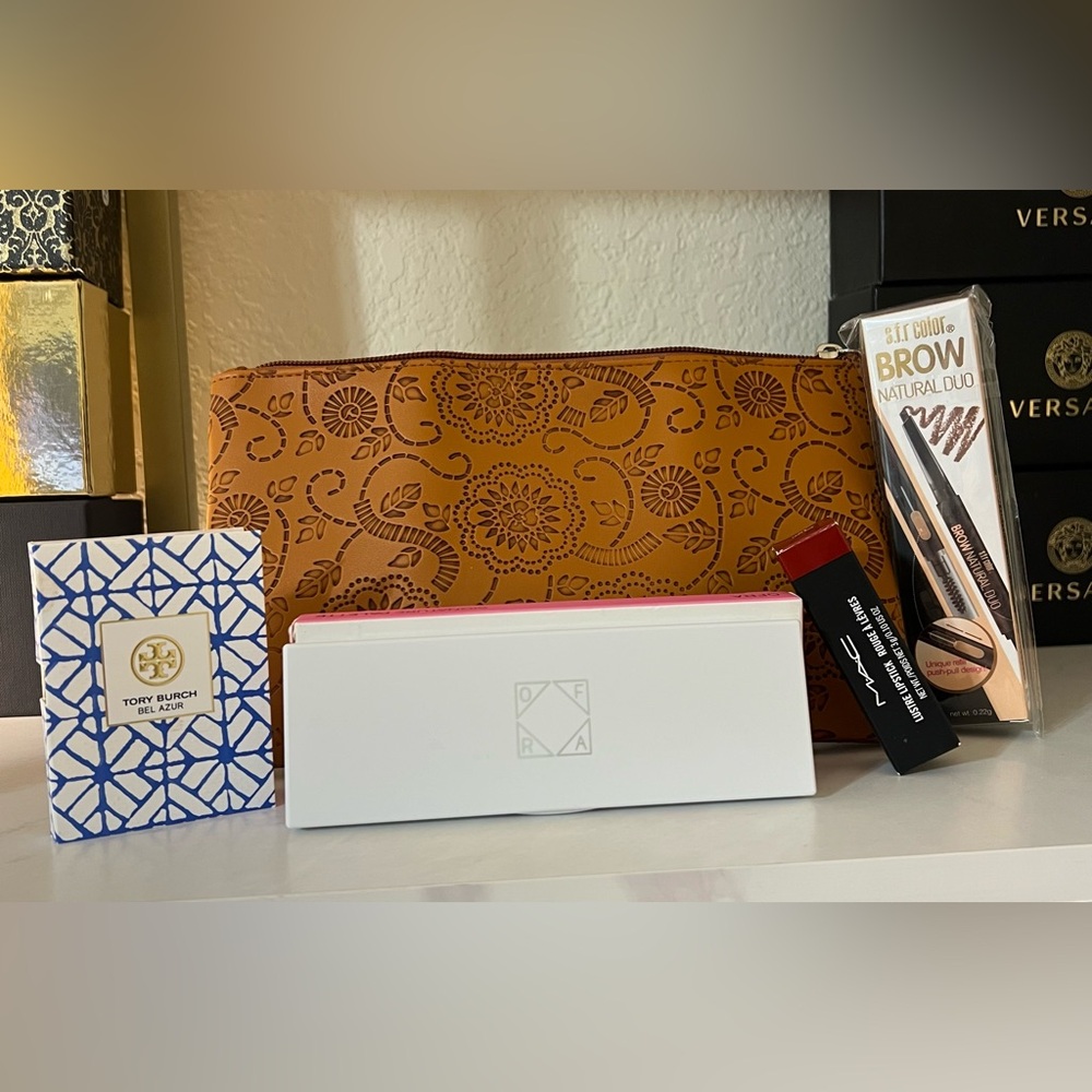 NWT 5 PC Tory Burch, MAC, Ofra Beauty Bundle